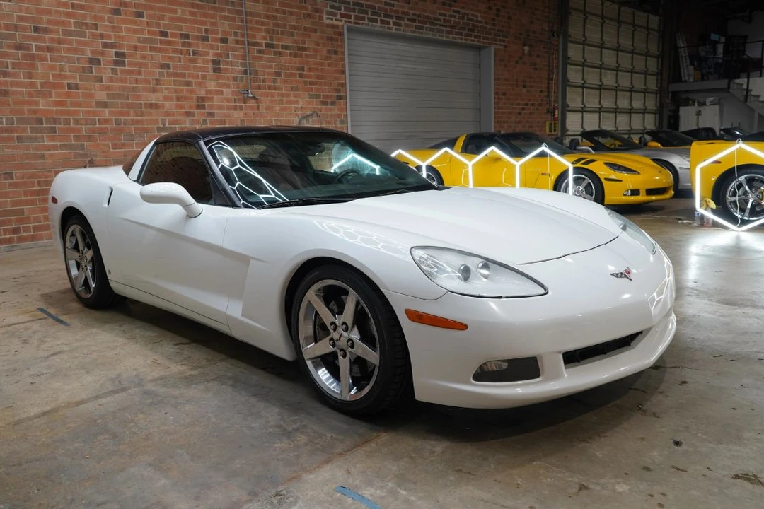 2008 Chevrolet Corvette C6 - Image 3 of 31