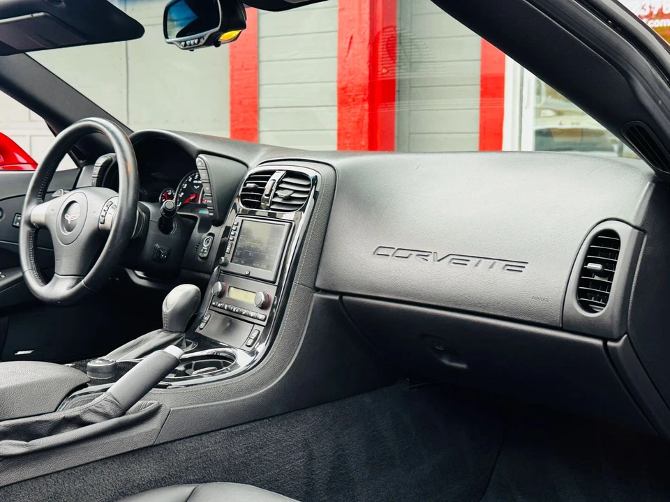 2008 Chevrolet Corvette C6 - Image 25 of 31
