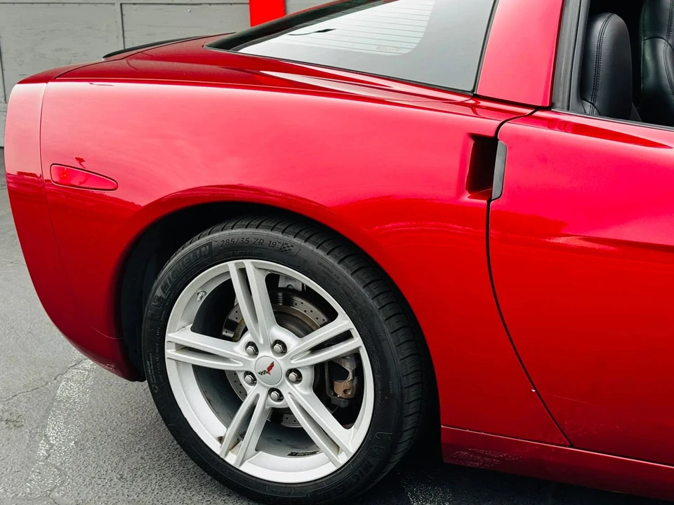 2008 Chevrolet Corvette C6 - Image 12 of 31