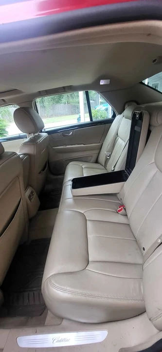 2008 Cadillac DTS - Image 3 of 9