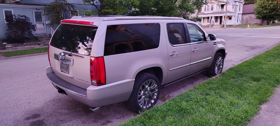 2008 Cadillac Escalade & EXT 3rd Gen - Image 10 of 10