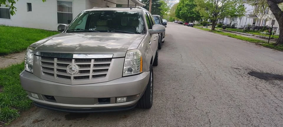 2008 Cadillac Escalade & EXT 3rd Gen - Image 7 of 10