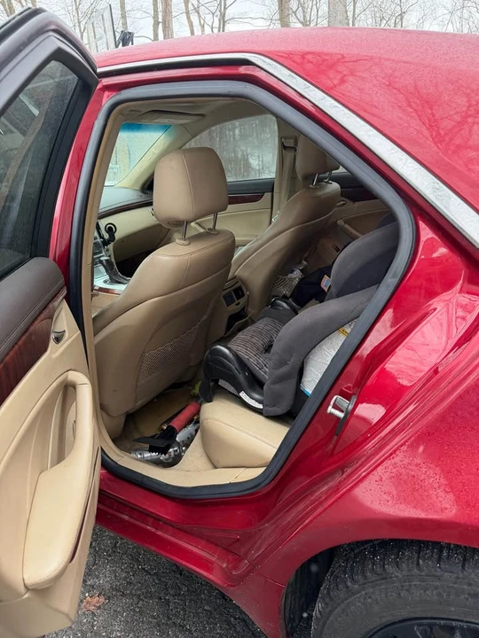 2008 Cadillac CT4 - Image 6 of 7