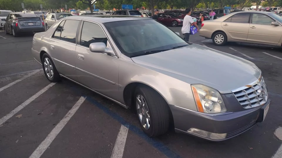 2008 Cadillac CTS 2nd Gen - Image 2 of 8