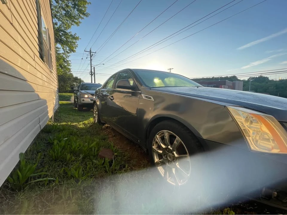 2008 Cadillac CTS 2nd Gen - Image 2 of 3