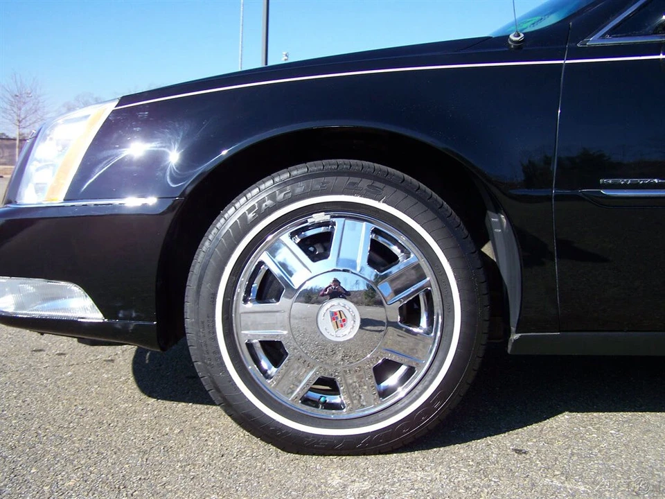 2008 Cadillac DTS - Image 12 of 21