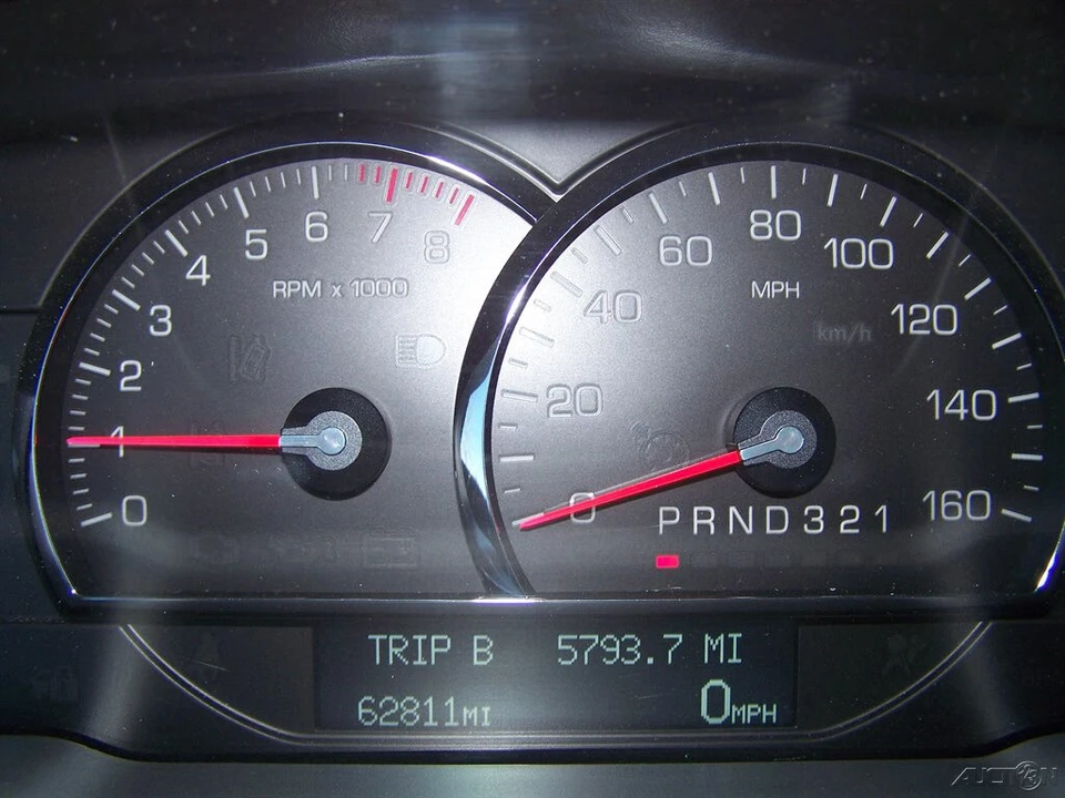 2008 Cadillac DTS - Image 11 of 21
