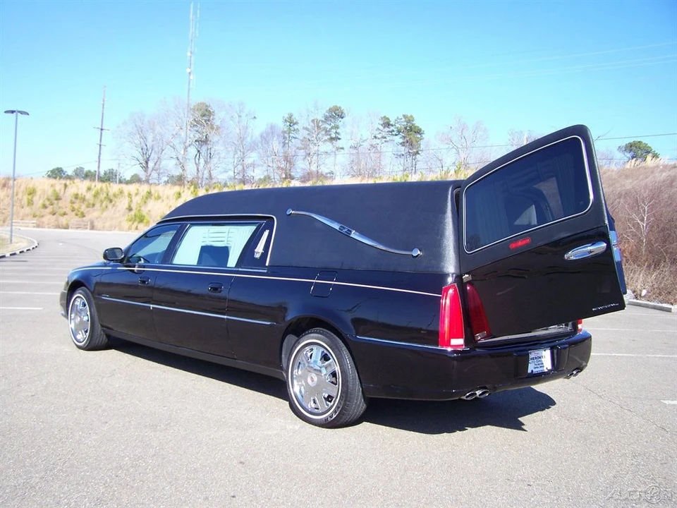 2008 Cadillac DTS - Image 17 of 21
