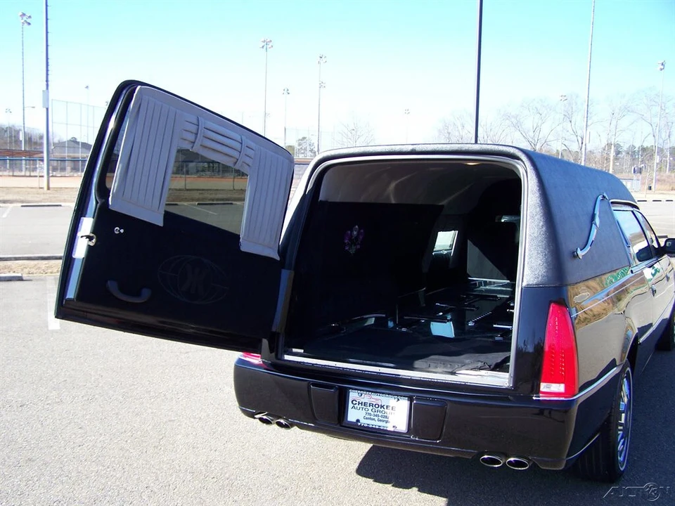 2008 Cadillac DTS - Image 5 of 21