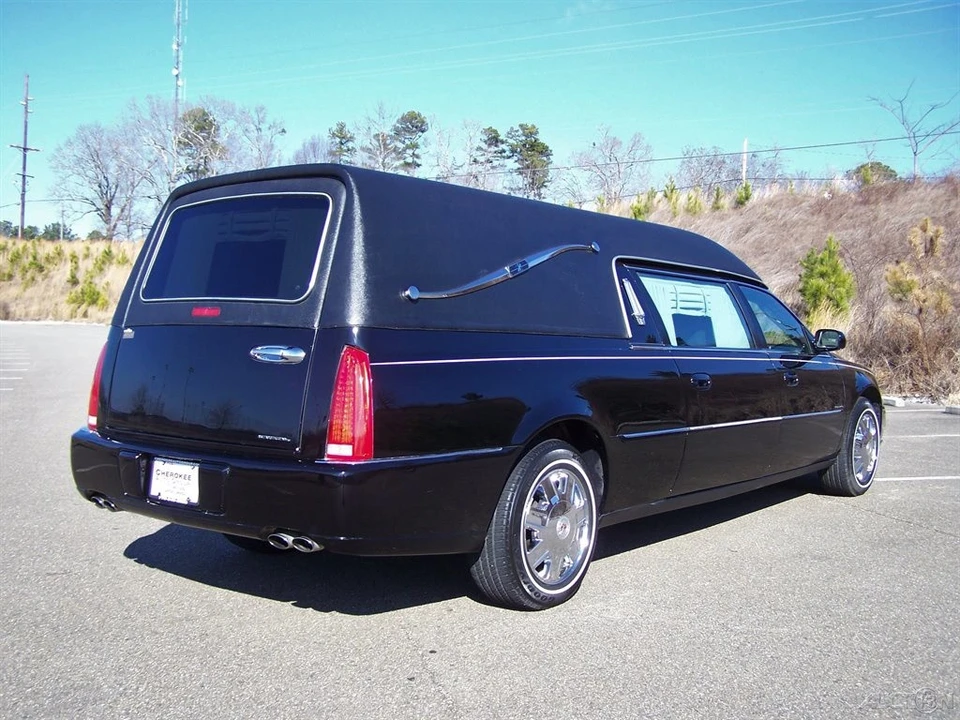 2008 Cadillac DTS - Image 16 of 21