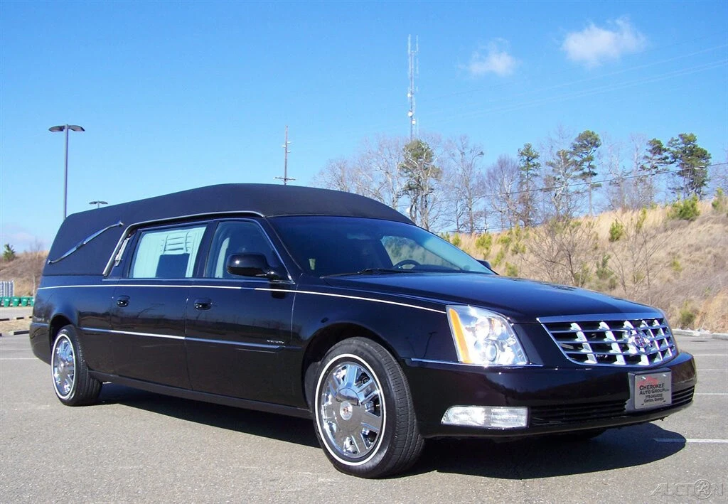 2008 Cadillac DTS - Image 3 of 21