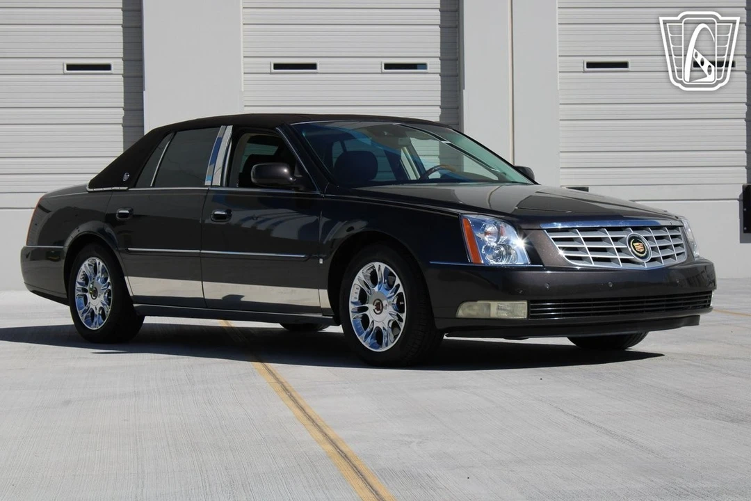 2008 Cadillac DTS - Image 4 of 12