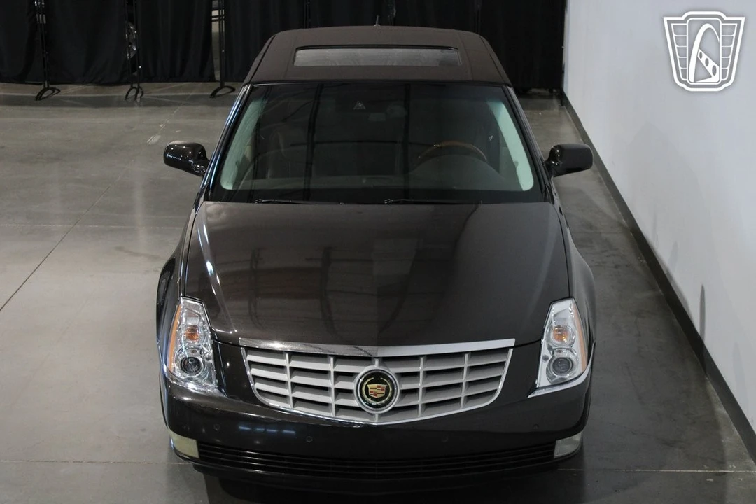 2008 Cadillac DTS - Image 7 of 12
