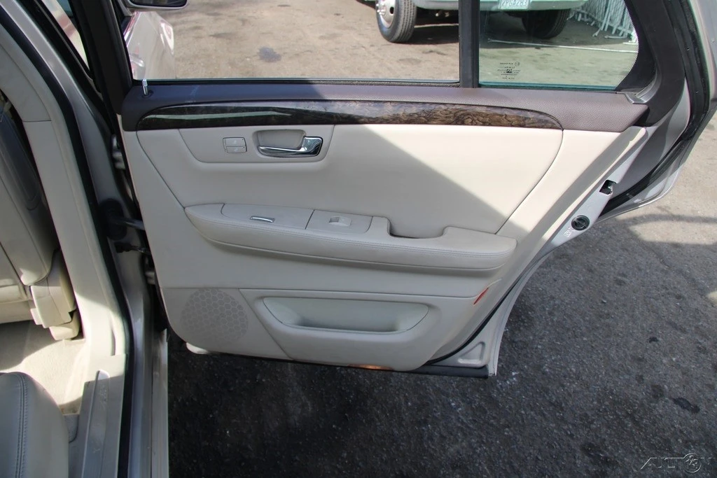 2008 Cadillac DTS - Image 19 of 21