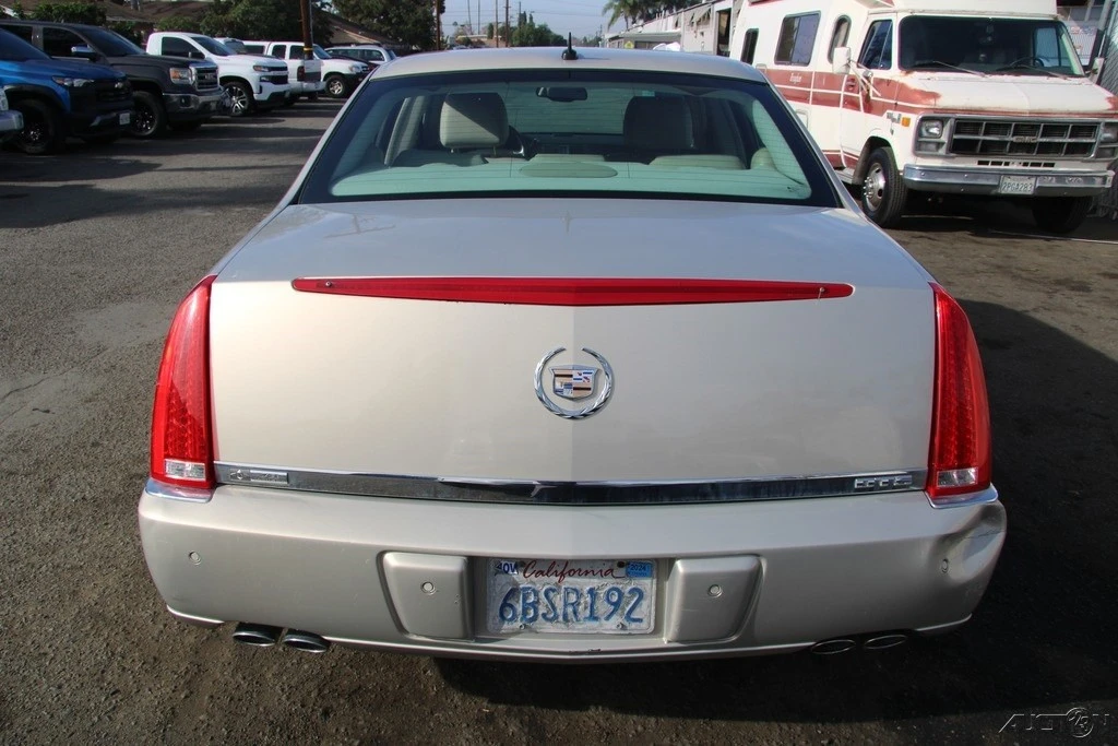2008 Cadillac DTS - Image 4 of 21