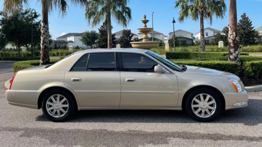 2008 Cadillac DTS - Image 13 of 14