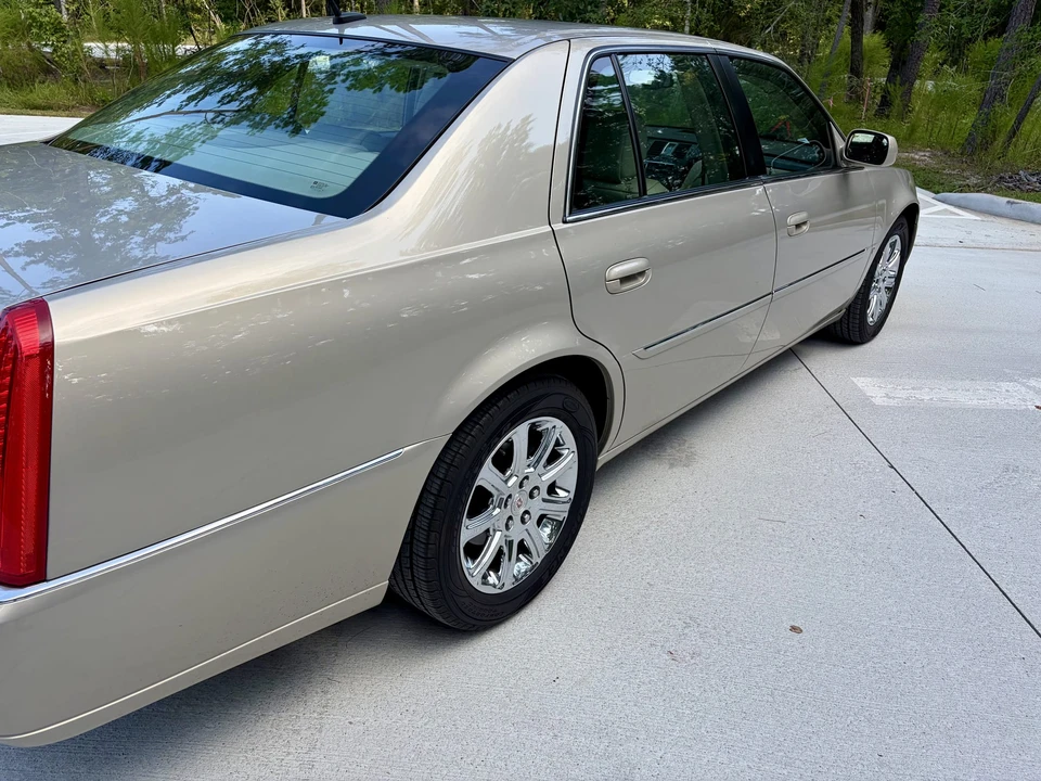 2008 Cadillac DTS - Image 21 of 31