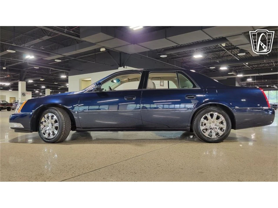 2008 Cadillac DTS - Image 24 of 31