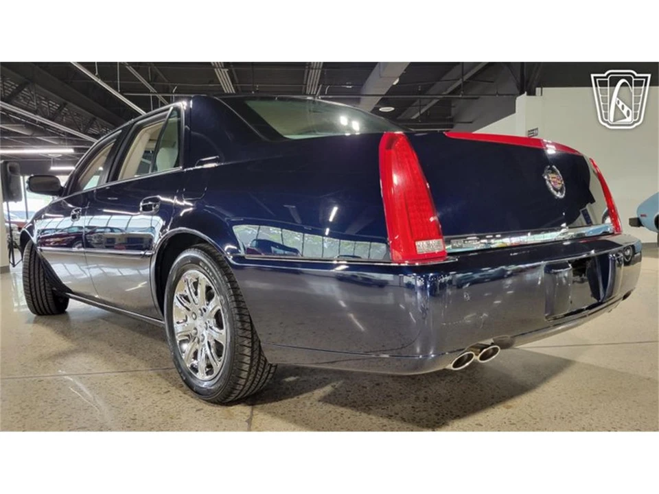 2008 Cadillac DTS - Image 25 of 31