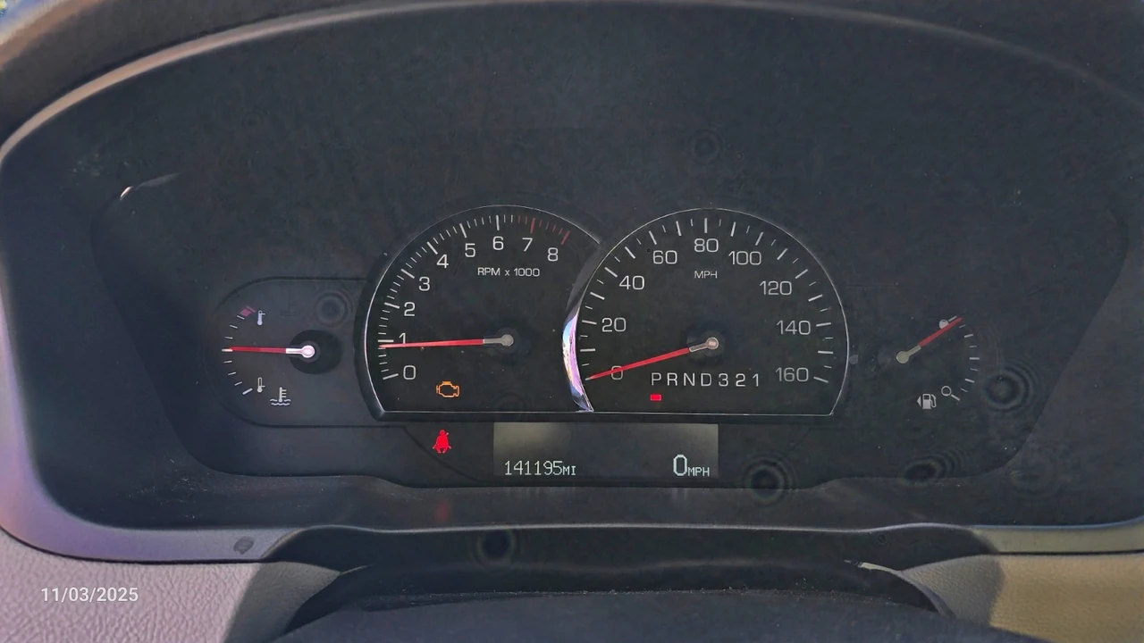 2008 Cadillac DTS - Image 7 of 12