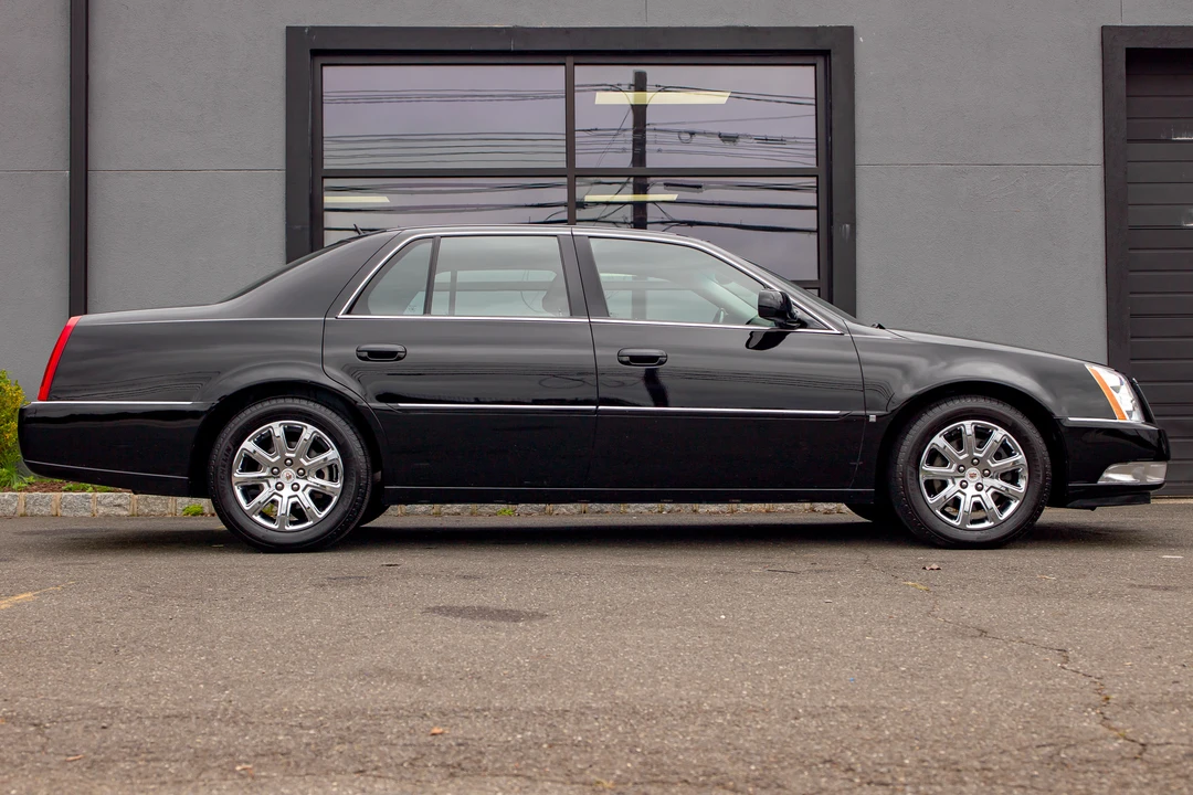 2008 Cadillac DTS - Image 15 of 31