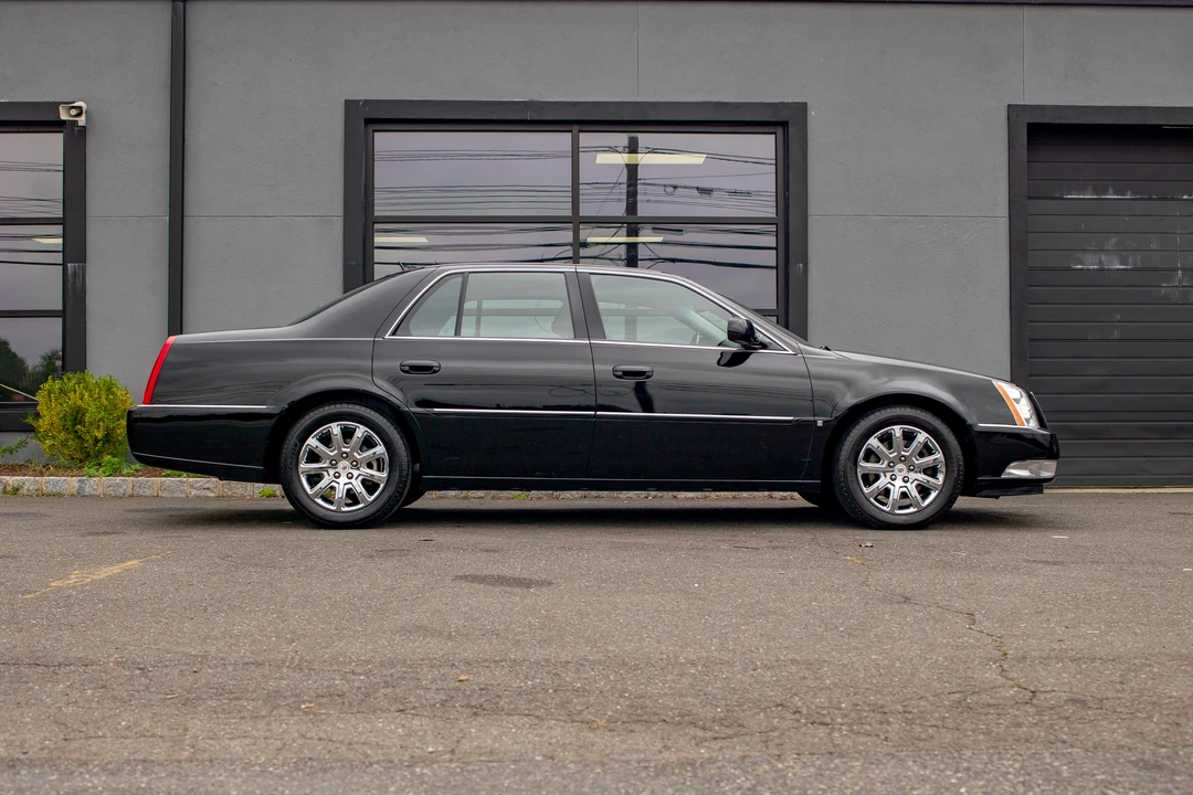 2008 Cadillac DTS - Image 14 of 31