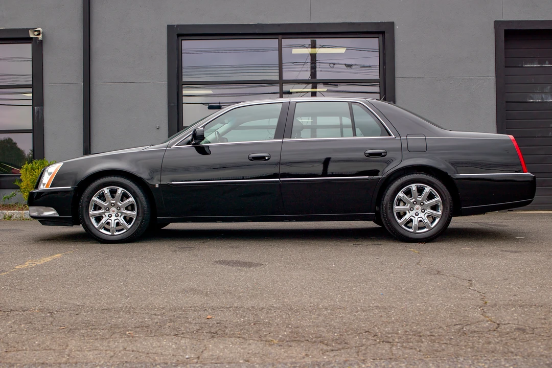 2008 Cadillac DTS - Image 6 of 31