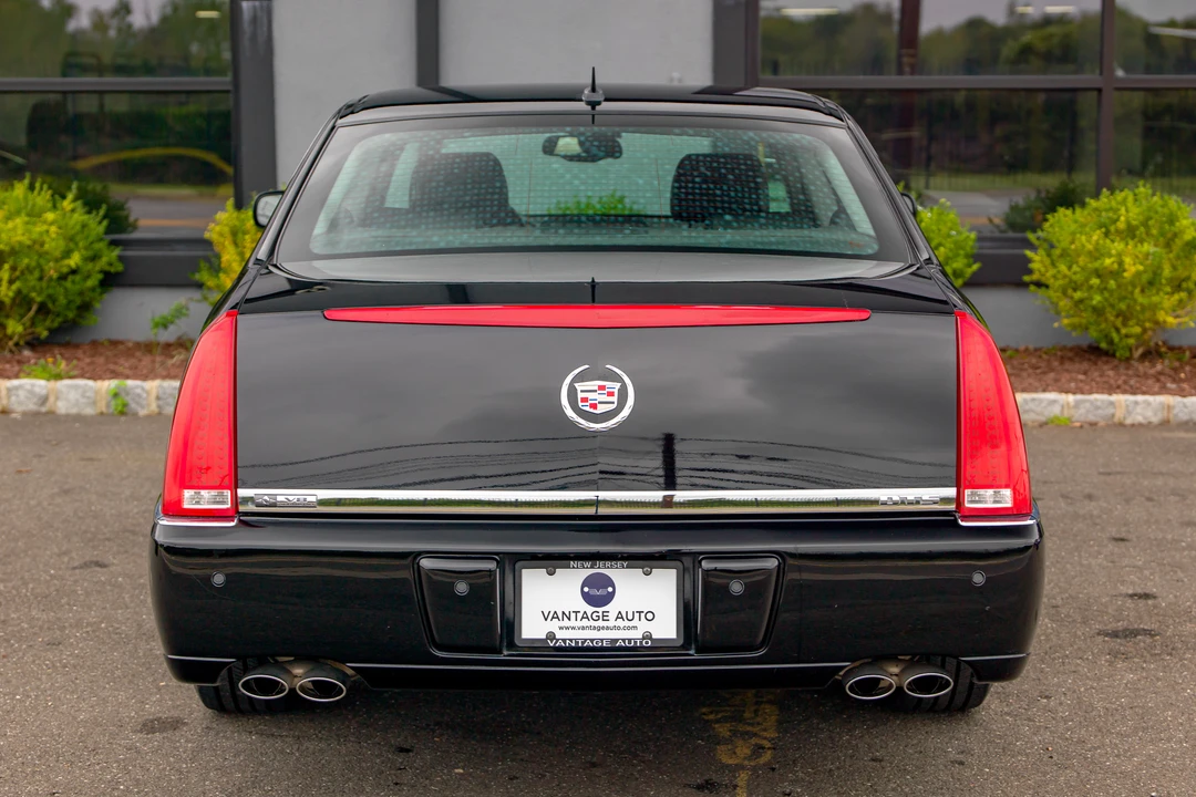 2008 Cadillac DTS - Image 9 of 31