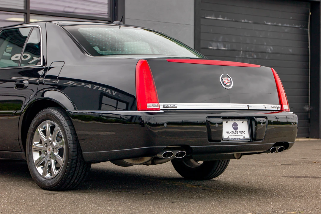2008 Cadillac DTS - Image 30 of 31