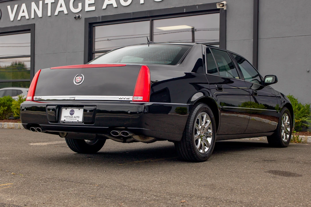 2008 Cadillac DTS - Image 13 of 31