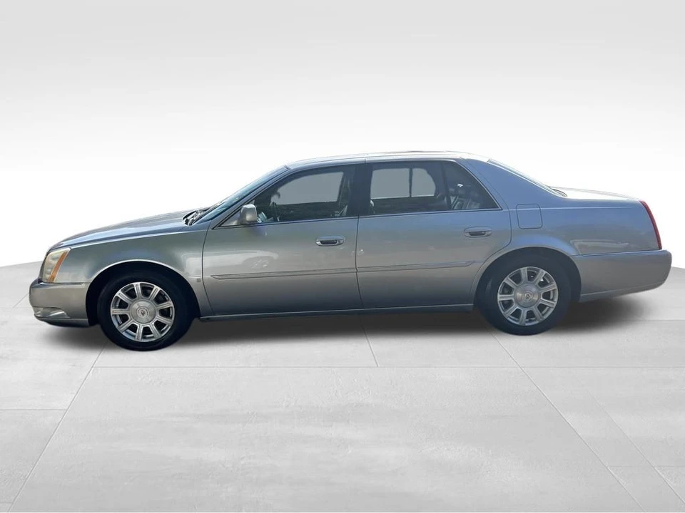 2008 Cadillac DTS - Image 3 of 12