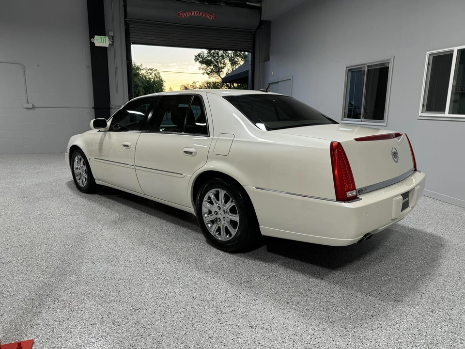 2008 Cadillac DTS - Image 26 of 31