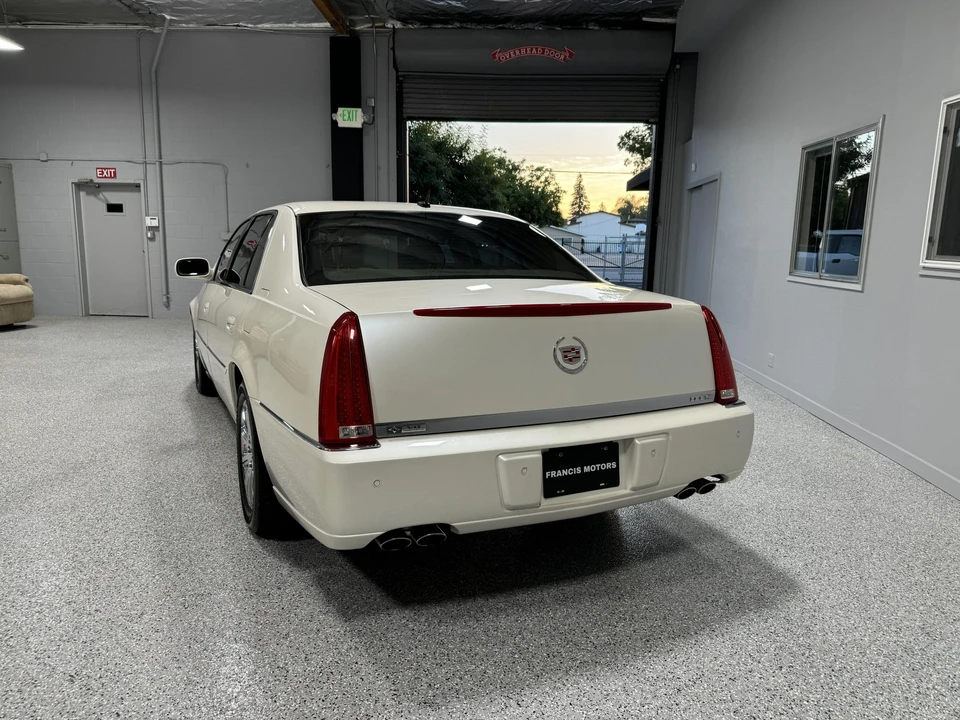 2008 Cadillac DTS - Image 25 of 31