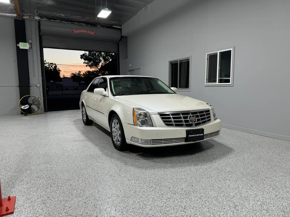 2008 Cadillac DTS - Image 12 of 31