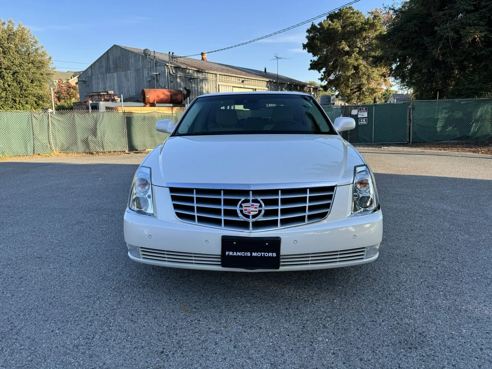 2008 Cadillac DTS - Image 10 of 31