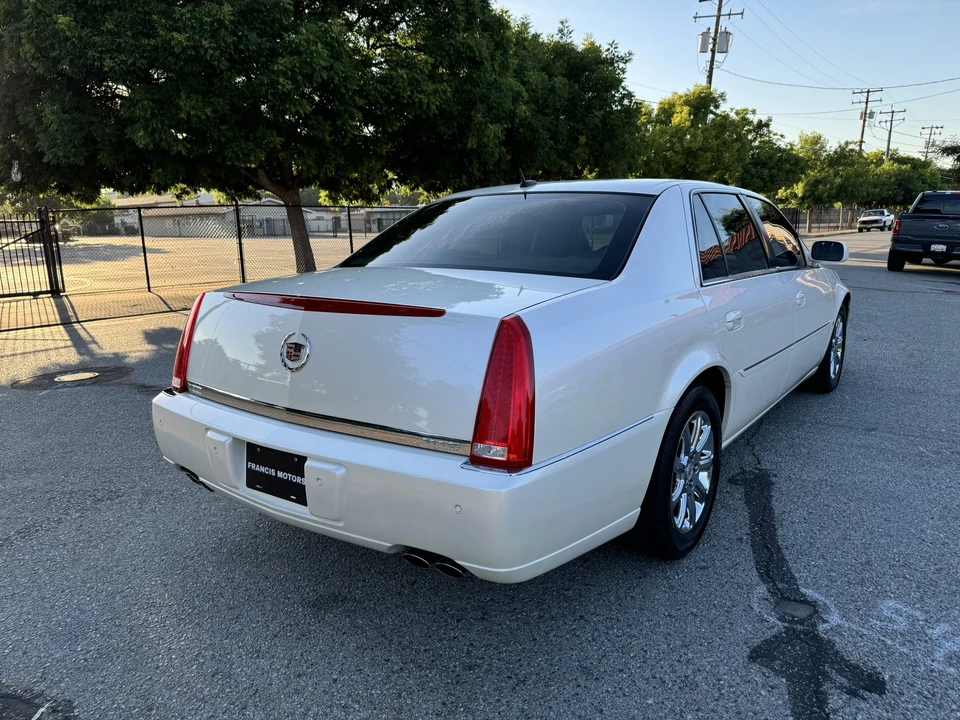 2008 Cadillac DTS - Image 21 of 31