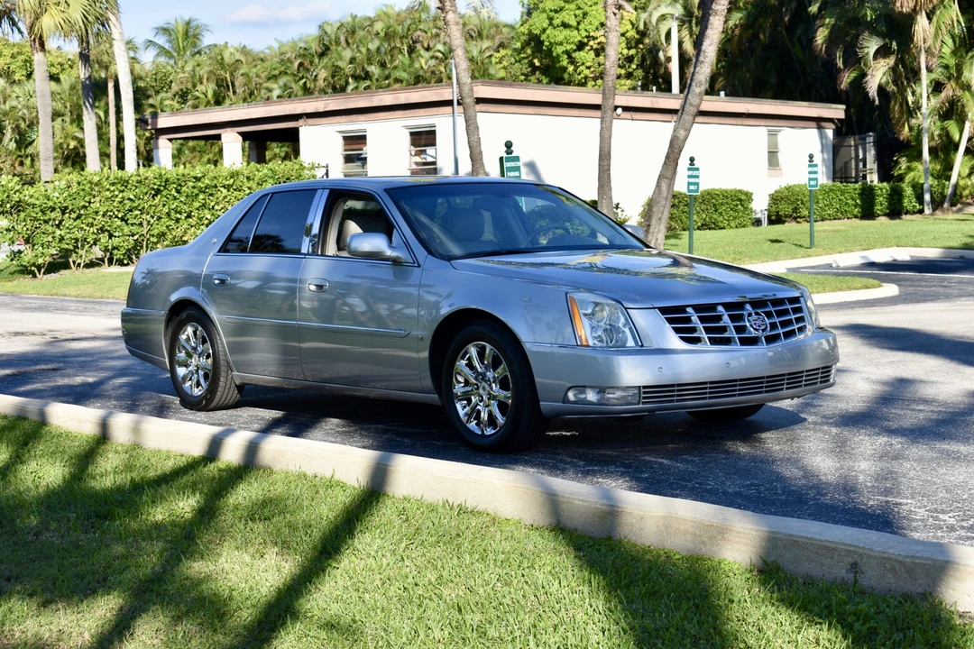 2008 Cadillac DTS - Image 15 of 31