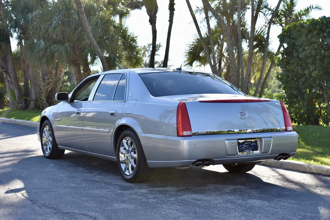 2008 Cadillac DTS - Image 21 of 31