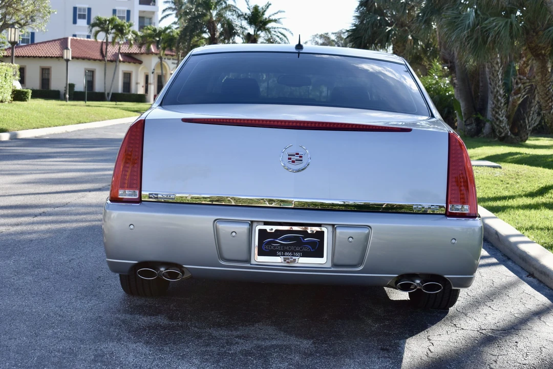 2008 Cadillac DTS - Image 20 of 31