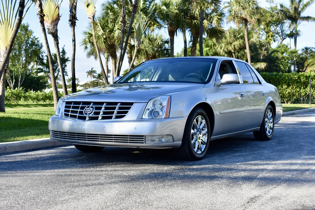 2008 Cadillac DTS - Image 6 of 31