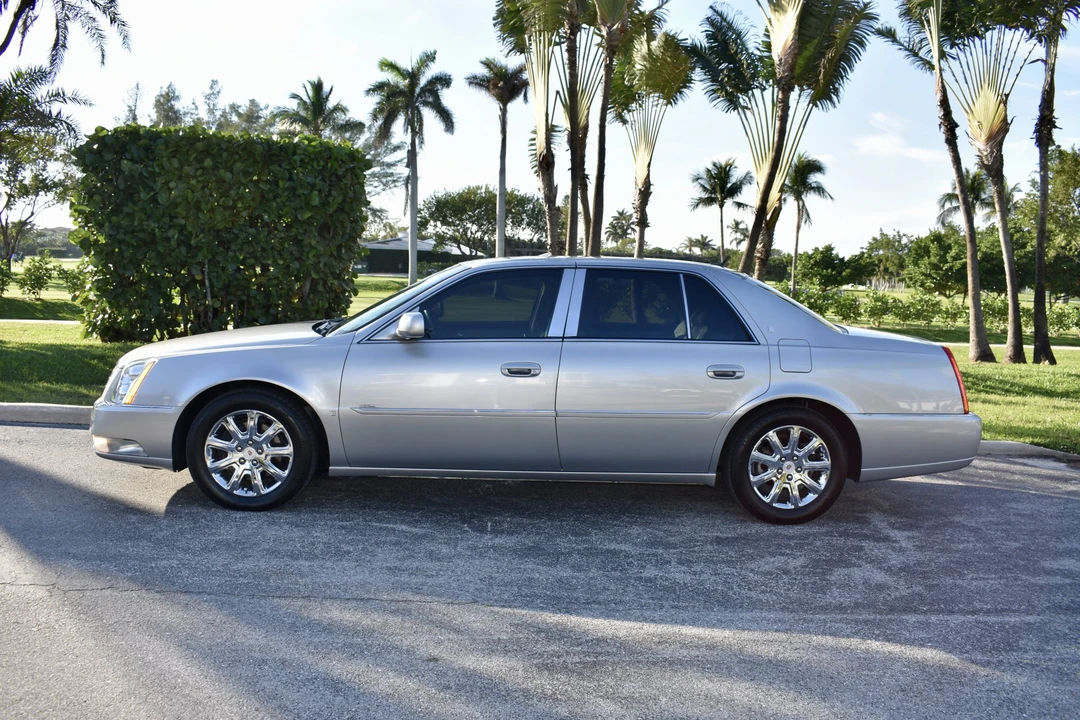 2008 Cadillac DTS - Image 23 of 31