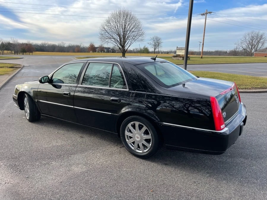 2008 Cadillac DTS - Image 5 of 8