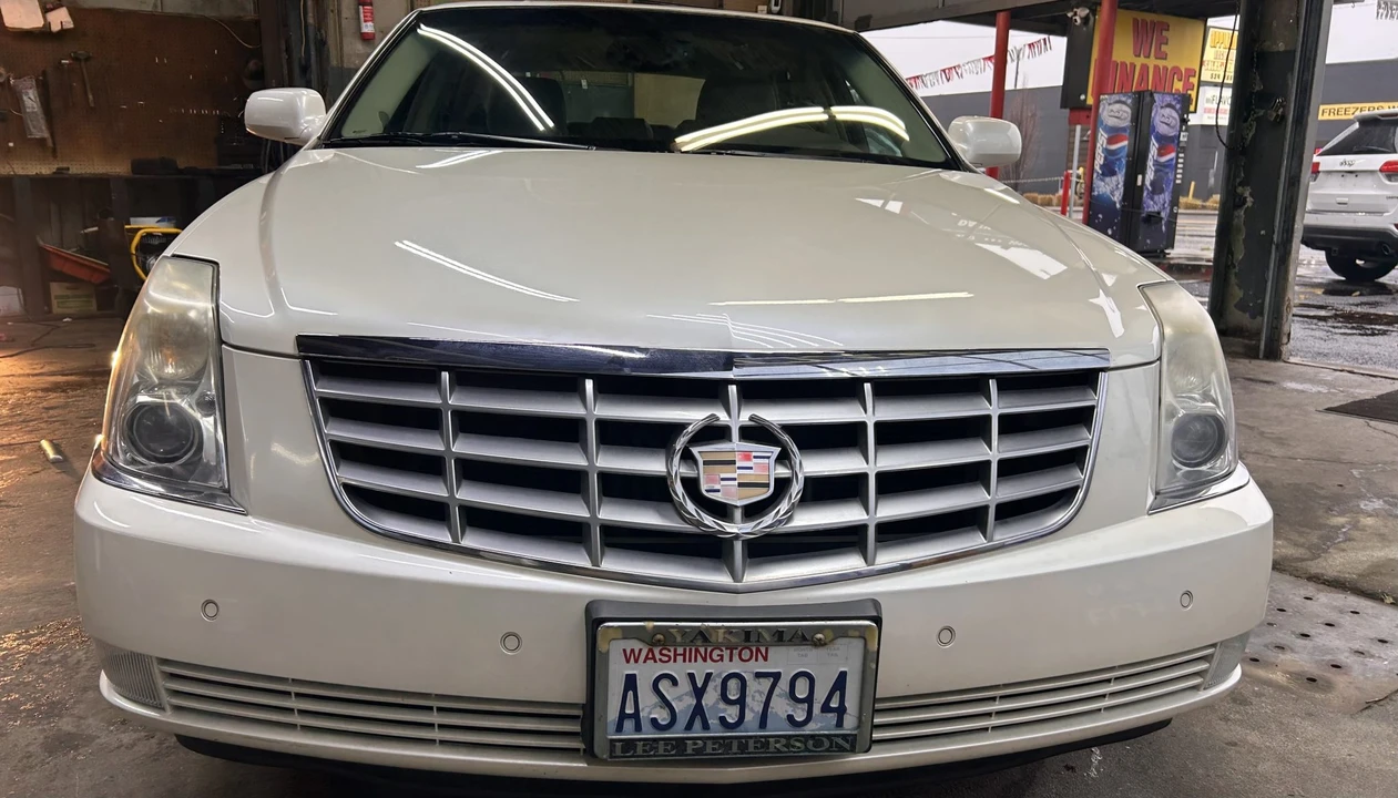 2008 Cadillac DTS - Image 17 of 31