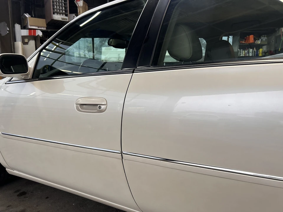 2008 Cadillac DTS - Image 30 of 31