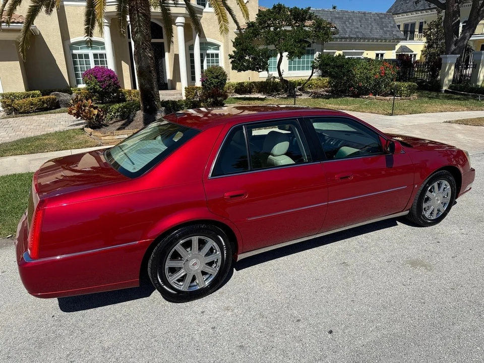 2008 Cadillac DTS - Image 3 of 21
