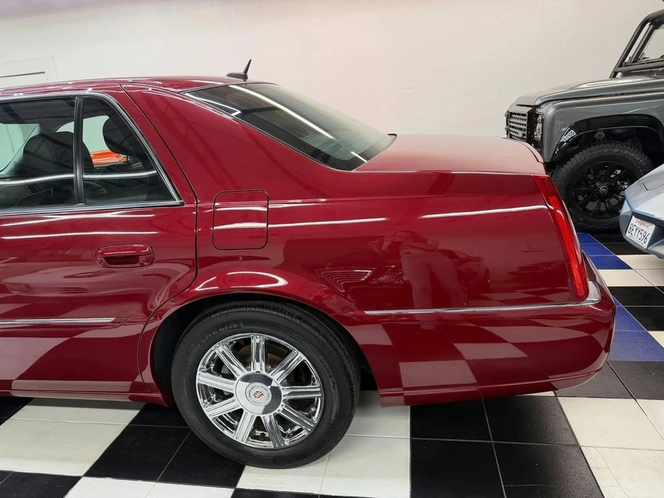 2008 Cadillac DTS - Image 15 of 31