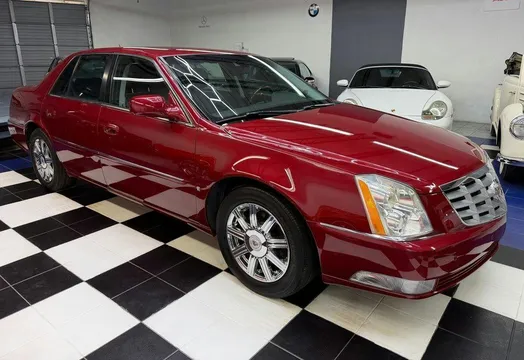 2008 Cadillac DTS Base