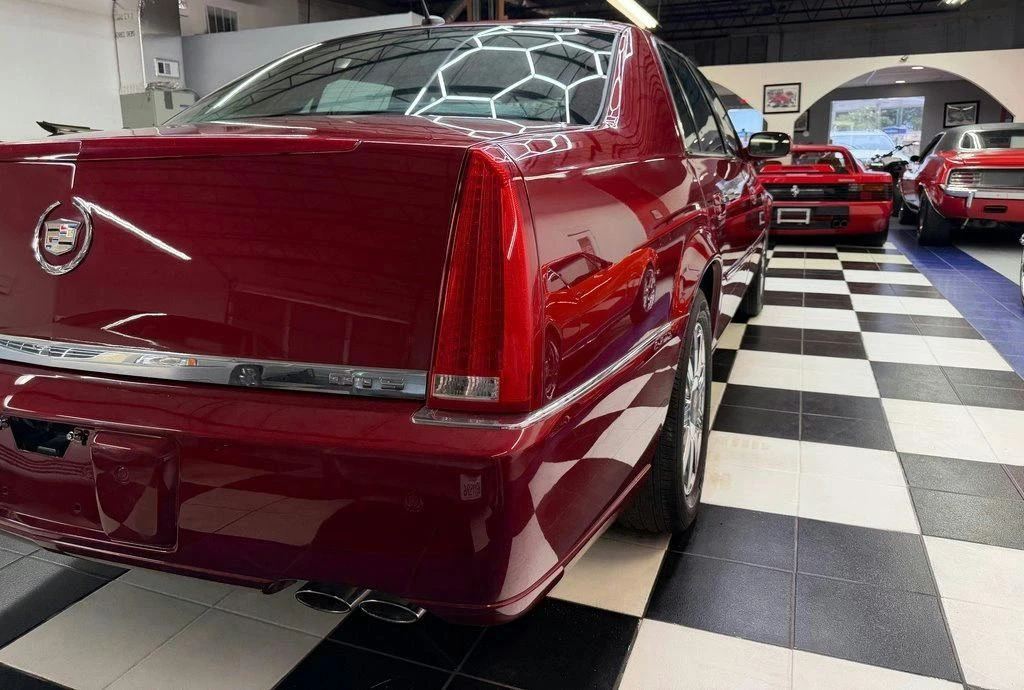2008 Cadillac DTS - Image 28 of 31