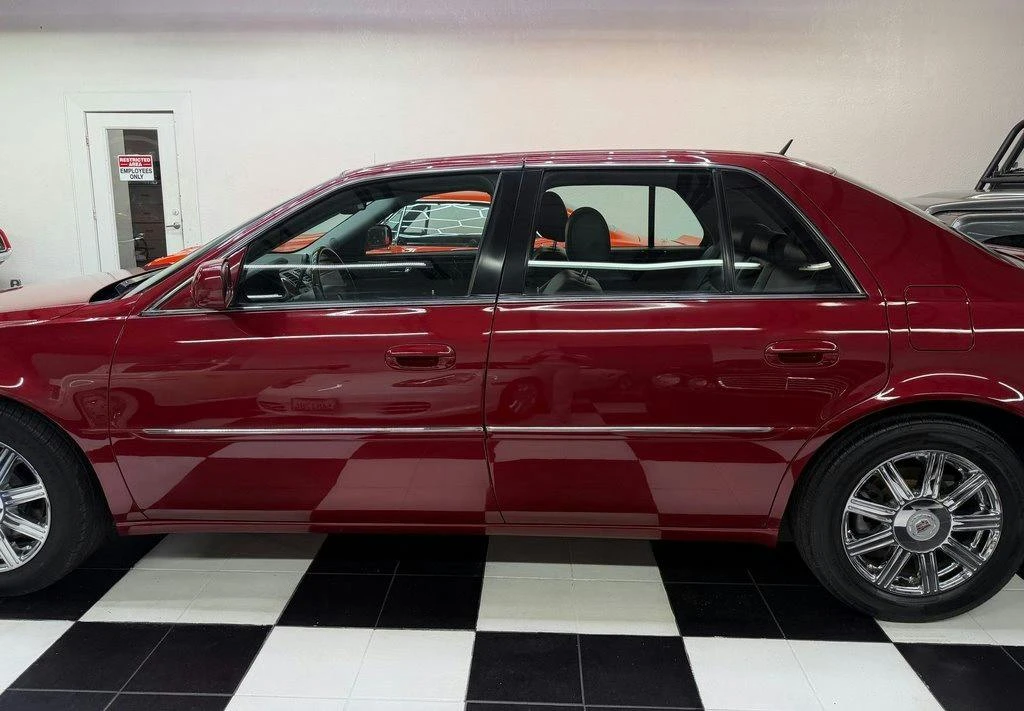2008 Cadillac DTS - Image 13 of 31