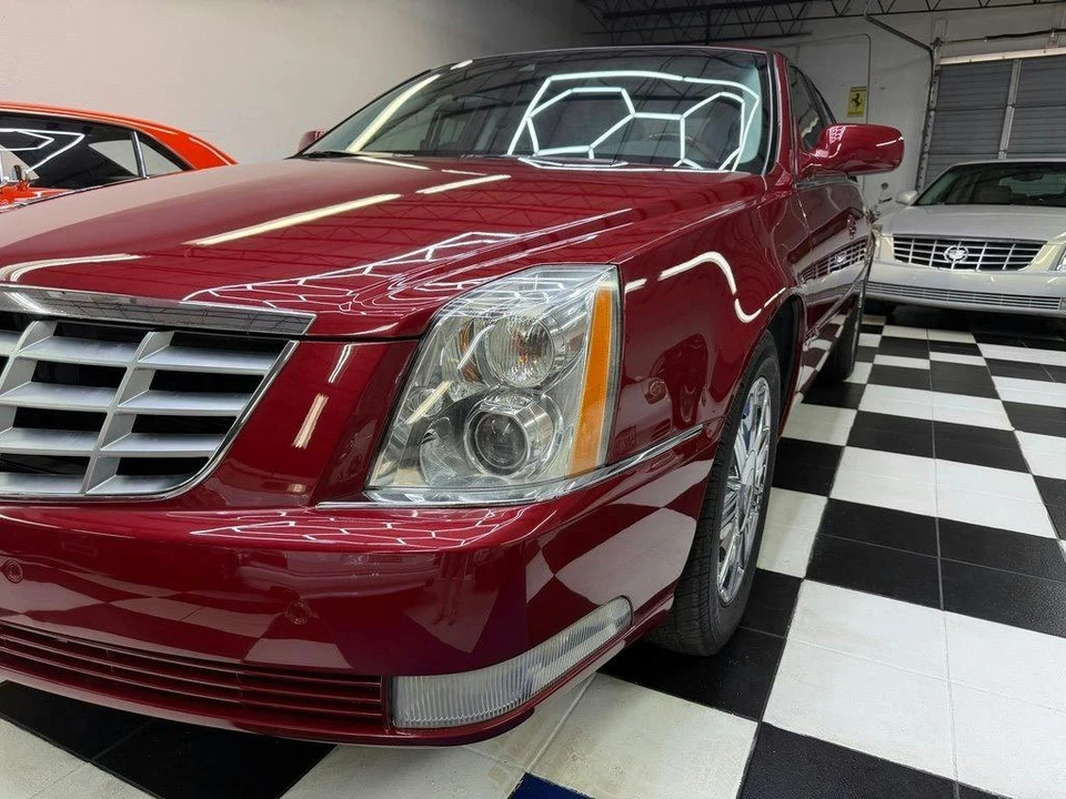 2008 Cadillac DTS - Image 7 of 31